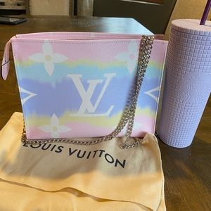 Louis Vuitton toiletry pouch 26